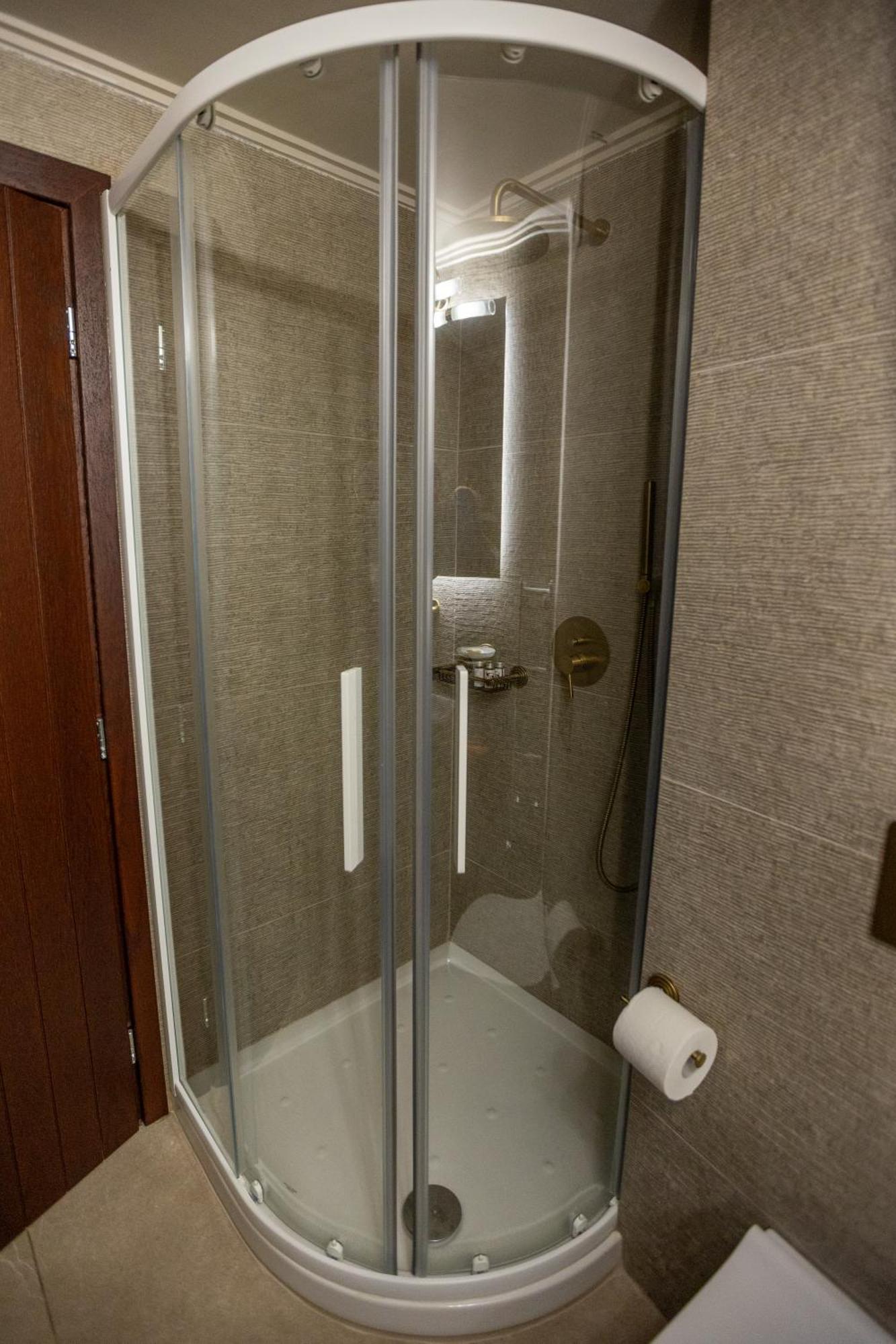 Guesthouse Lousios Димицана Екстериор снимка