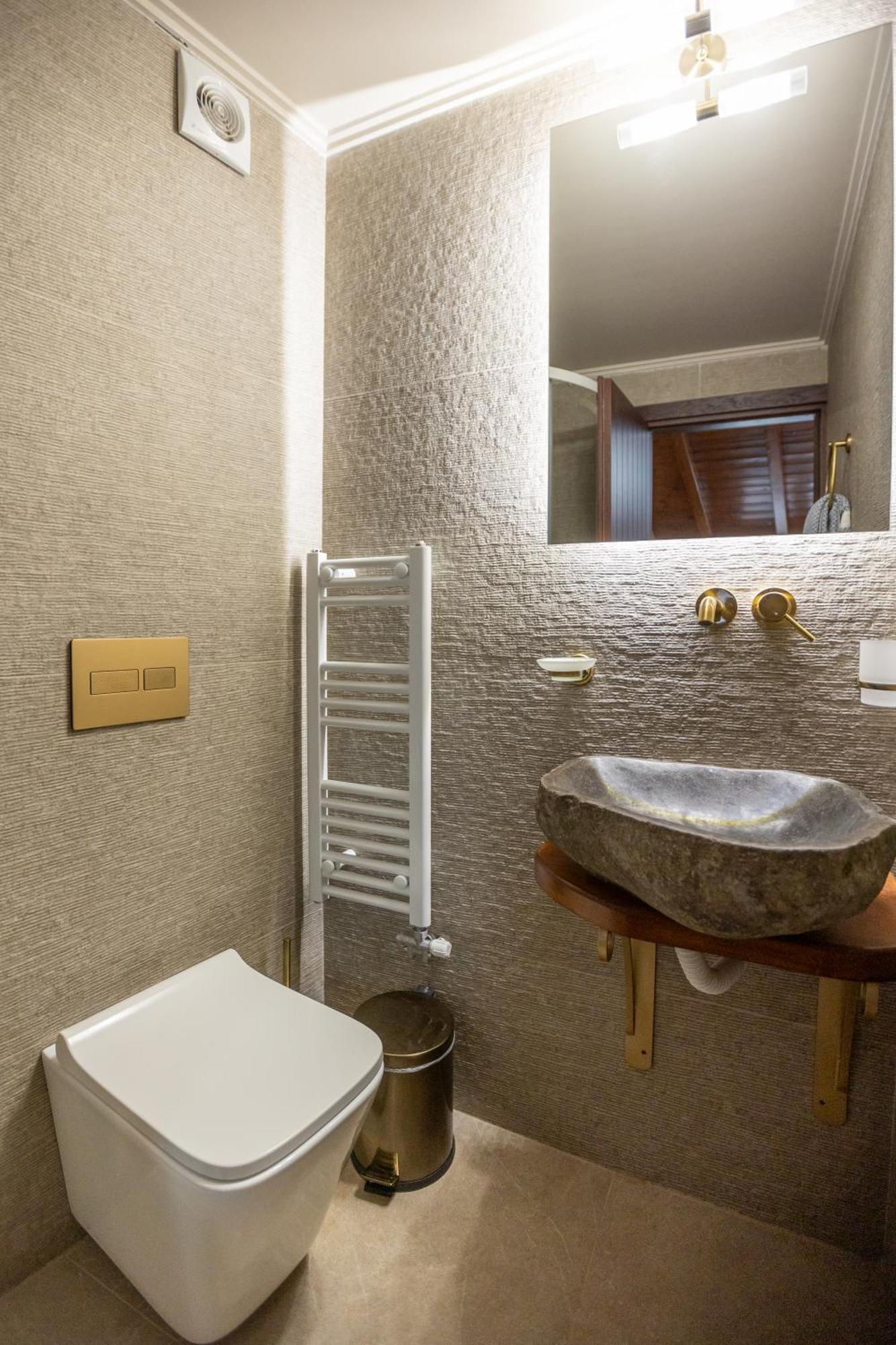 Guesthouse Lousios Димицана Екстериор снимка