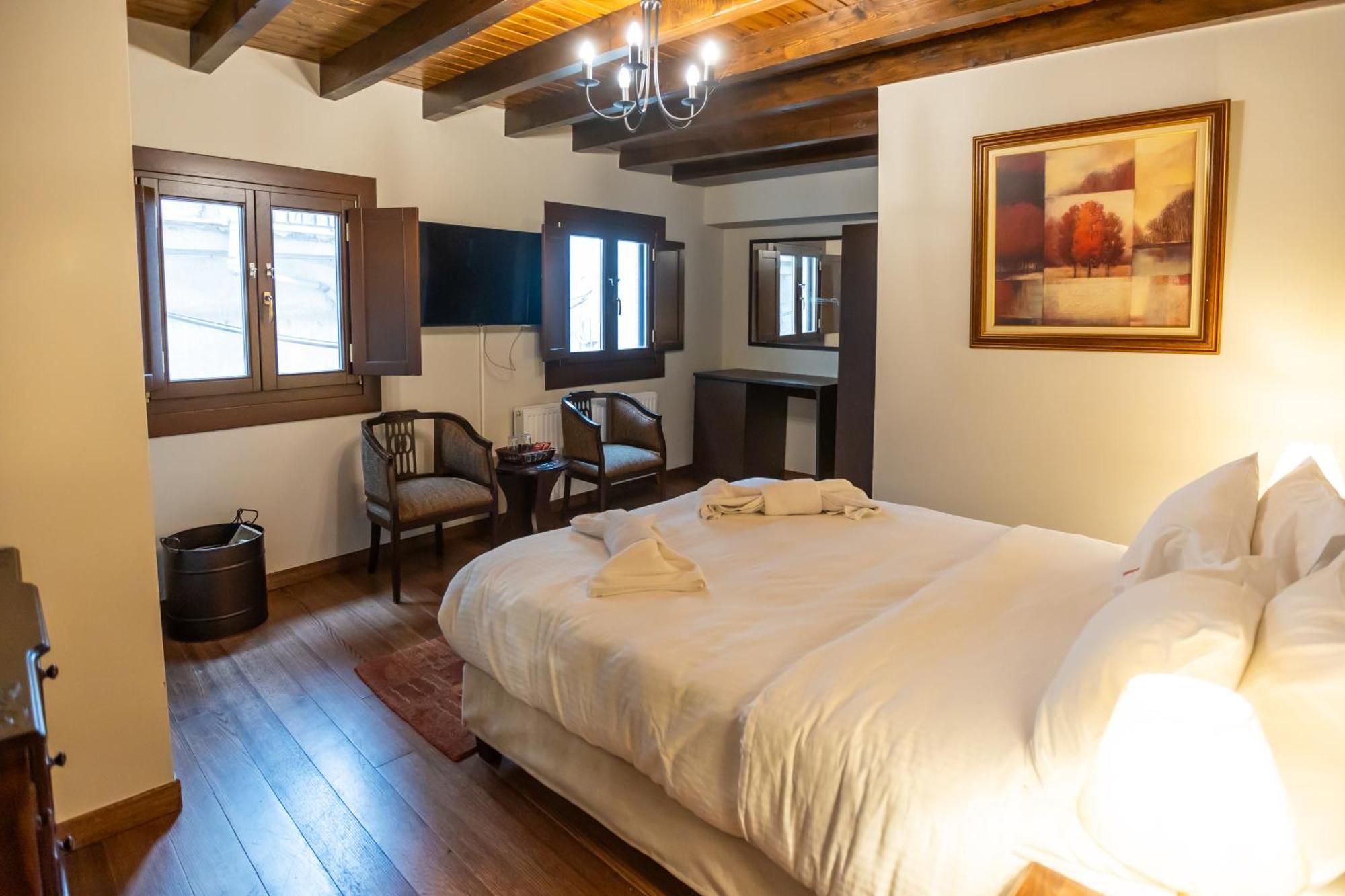 Guesthouse Lousios Димицана Екстериор снимка