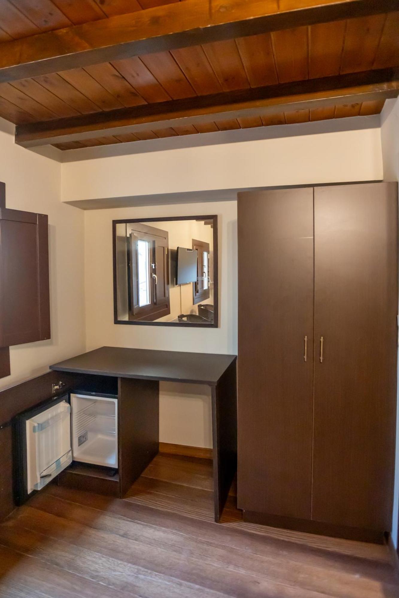 Guesthouse Lousios Димицана Екстериор снимка